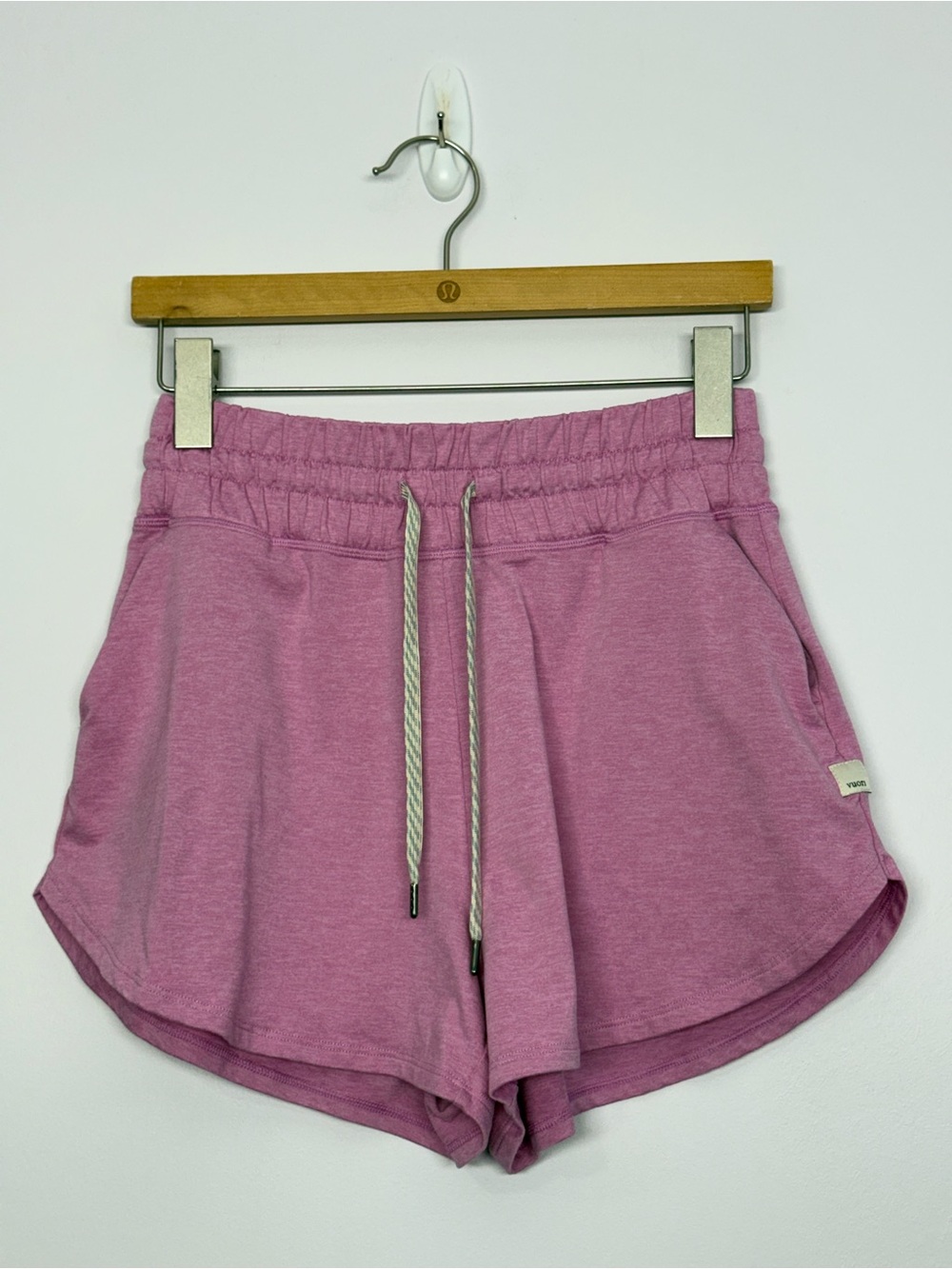 Vuori Halo Performance 2.0 3” Short Azalea Pink Heather? Size Medium